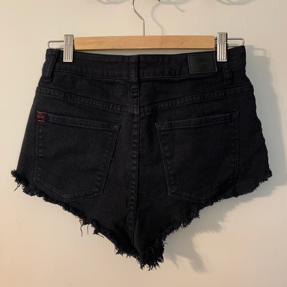 UO BDG Super High Rise Black Jean Shortsđ¤ - Picture 3 of 4